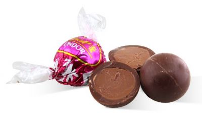  шоколад с малиной сублимированные ягоды качественный бельгийский швейцарский шоколад lindt lindor raspberry